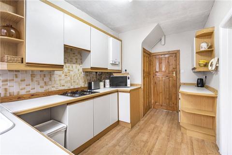 38 Wharncliffe Gardens, London, SE25 6DQ