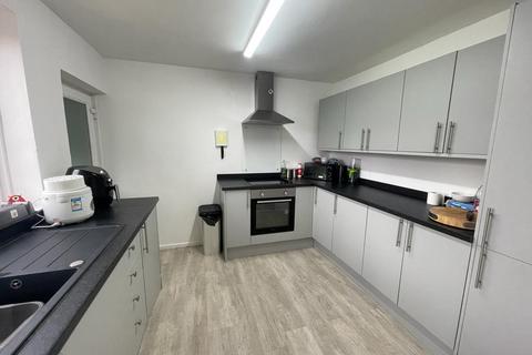 4 bedroom terraced house to rent, Mincinglake Road, Stoke Hill, Exeter, EX4