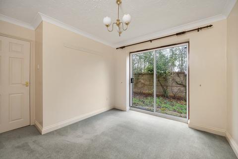 9 Ashfield, Oakham, LE15 6QB