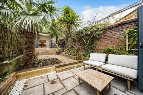 79 Boyton Road, London, N8 7AE