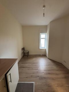 1 bedroom flat to rent, Green Lanes N13