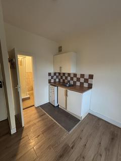 1 bedroom flat to rent, Green Lanes N13