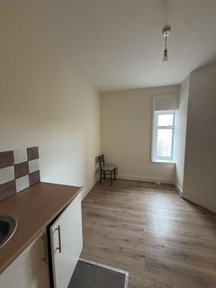 1 bedroom flat to rent, Green Lanes N13