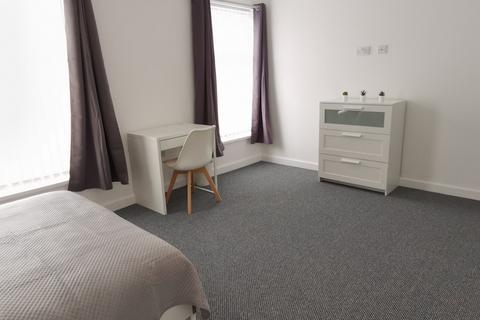 1 bedroom in a house share to rent, Kings Bench Street,  Hull, HU3