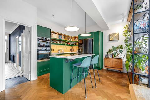 32 Gunton Road, London, SW17 9EL