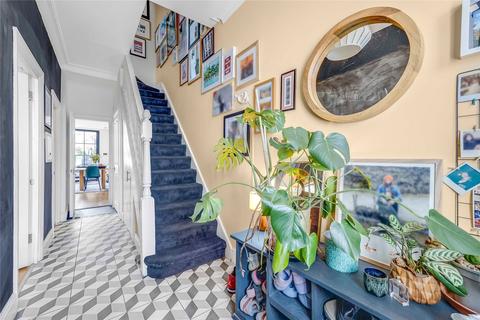 32 Gunton Road, London, SW17 9EL