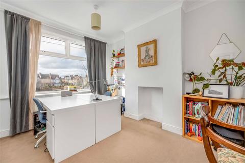 32 Gunton Road, London, SW17 9EL