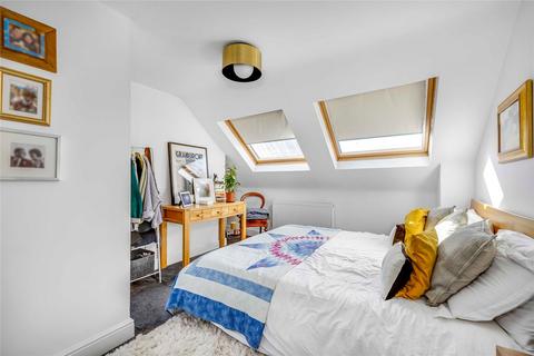32 Gunton Road, London, SW17 9EL