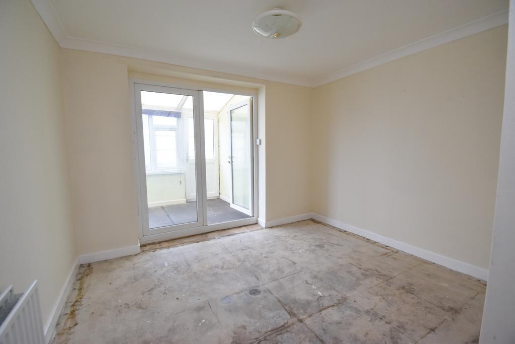Dining room/bedroom