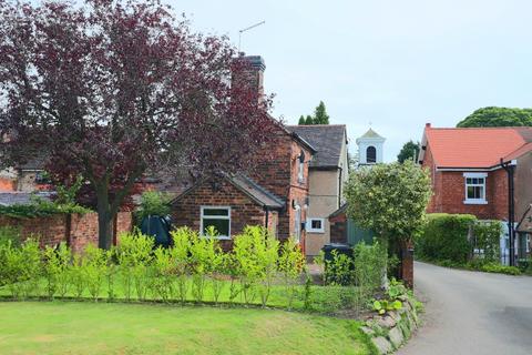 3 bedroom cottage to rent, Nantwich Road, Woore, CW3