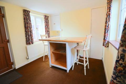 3 bedroom cottage to rent, Nantwich Road, Woore, CW3