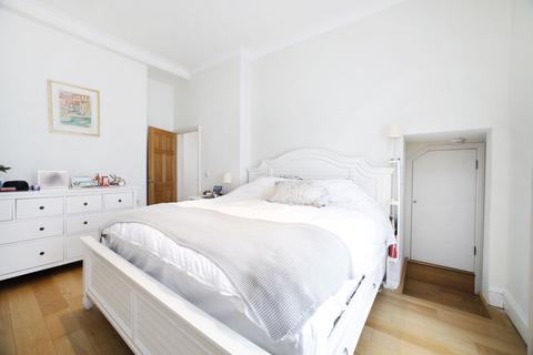 3 bedroom maisonette for sale - Abingdon Road, London