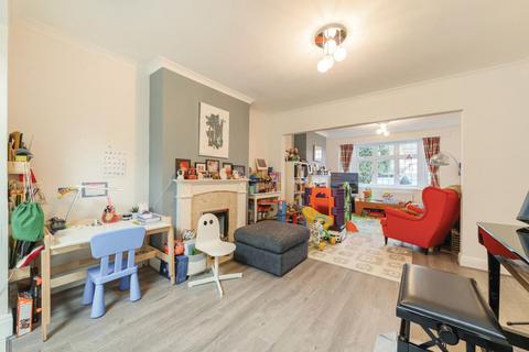 110 Kechill Gardens, Bromley, BR2 7NB