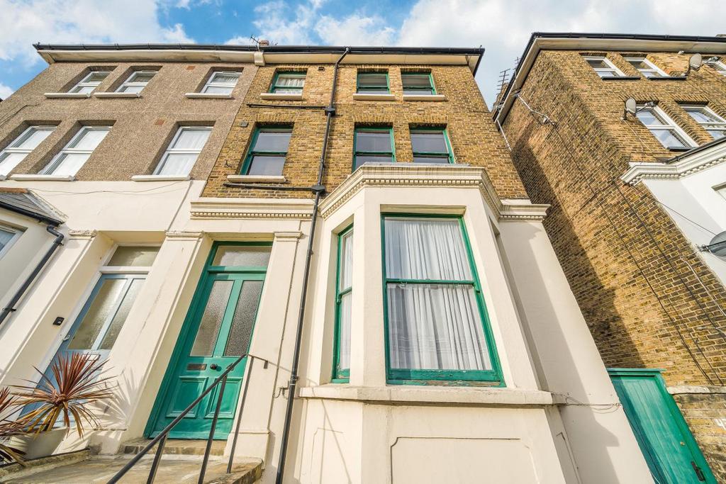 Limes Grove, Lewisham 1 bed flat for sale £299,950