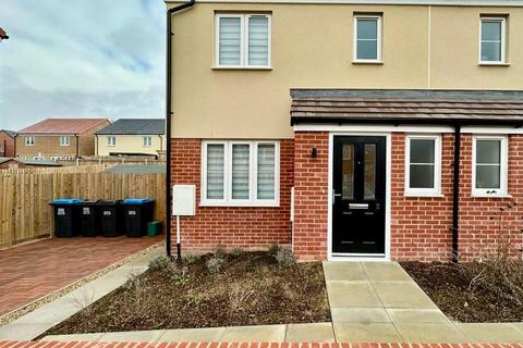 3 bedroom semi-detached house to rent, 3 Bedroom Brand New House For Rent Harlow, CM17