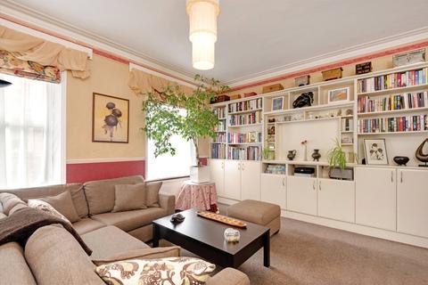 2 bedroom apartment for sale, Clifton Road, Little Venice