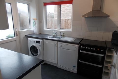 3 bedroom semi-detached house to rent, Burbank Close, Longwell Green BS30