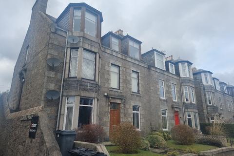 3 bedroom flat to rent - Elmfield Avenue, Aberdeen AB24