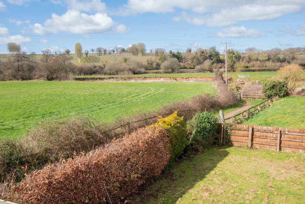 Lower Way, Harpford, Sidmouth 4 bed detached house for sale £430,000