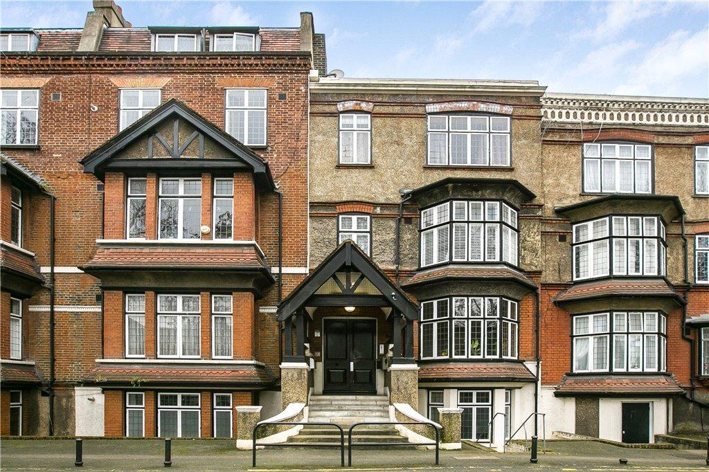 Clapham Road, London, SW9 3 bed apartment - £750,000