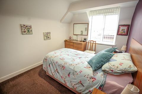 2 bedroom flat for sale - Royal Court, Worksop S80