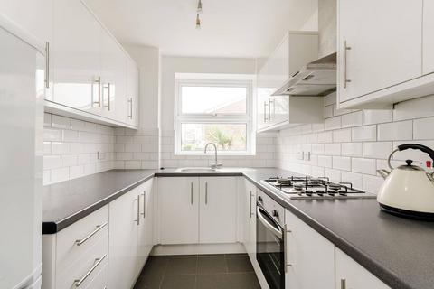 26 Hollman Gardens, London, SW16 3SJ