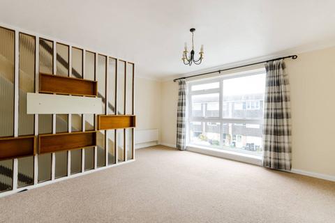 26 Hollman Gardens, London, SW16 3SJ