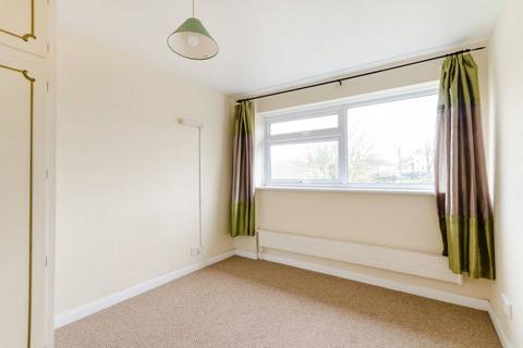 26 Hollman Gardens, London, SW16 3SJ