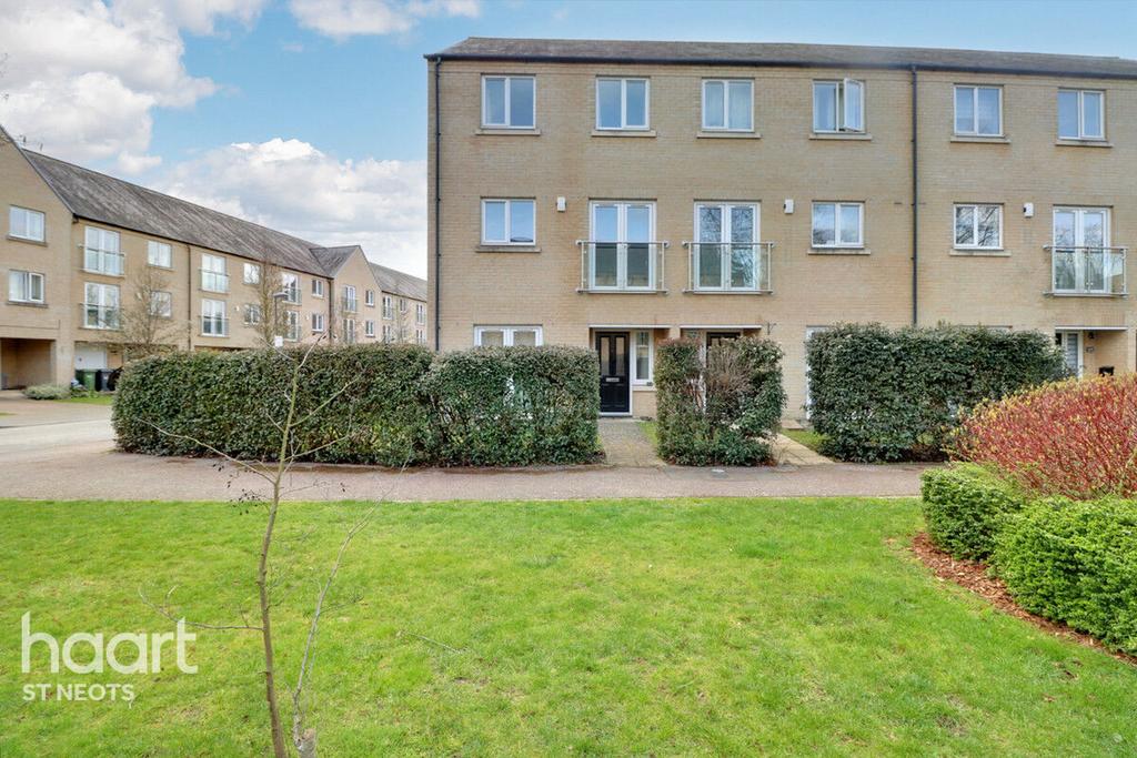 Skipper Way, St Neots 4 bed townhouse for sale £365,000