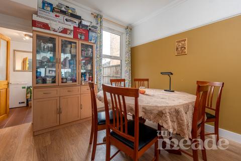 3 bedroom terraced house for sale - Winchester Road, Highams Park, E4