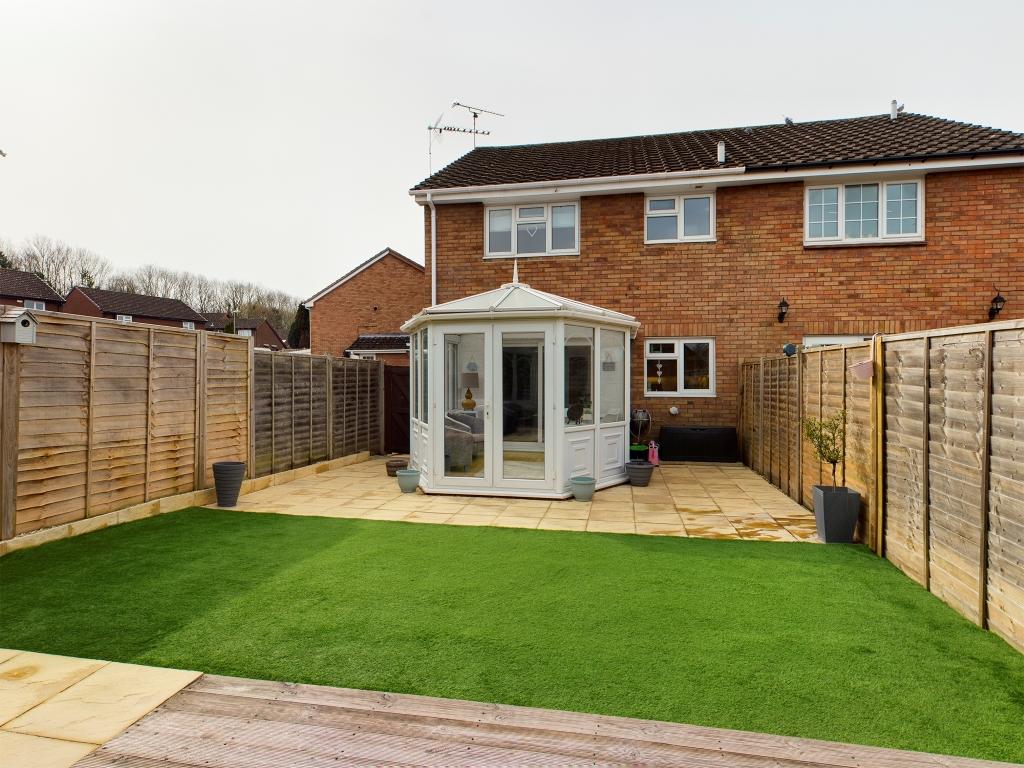 Maw Close, Old Hatch Warren, Basingstoke, RG22 1 bed cluster house for sale £245,000