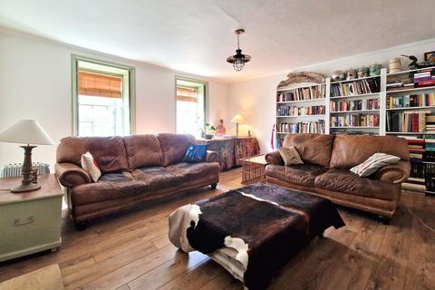 3 bedroom maisonette for sale, 48 & 50a Bridge Street, Berwick upon Tweed, TD15 1AQ