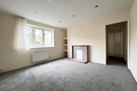 2 bedroom flat to rent, Poplars House, The Drive, Walthamstow, E17