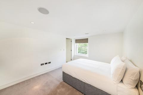3 bedroom flat to rent - Dover Street, London