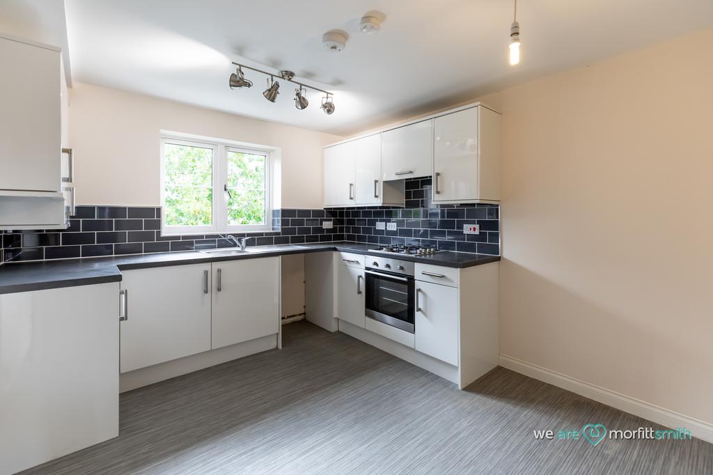 Highgrove Court, Carlton, Barnsley... 2 bed apartment £100,000