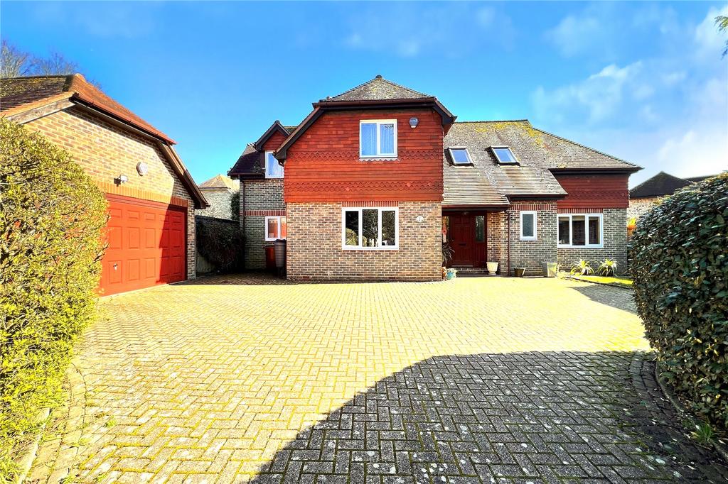 East Drive, Ham Manor, Angmering, West Sussex 4 bed detached house for