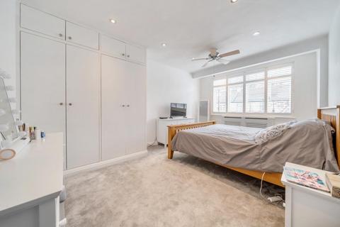 19 Firstway, London, SW20 0JD