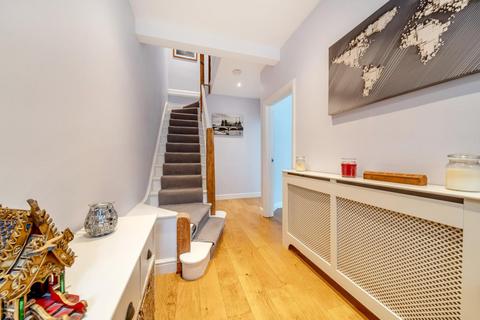 19 Firstway, London, SW20 0JD