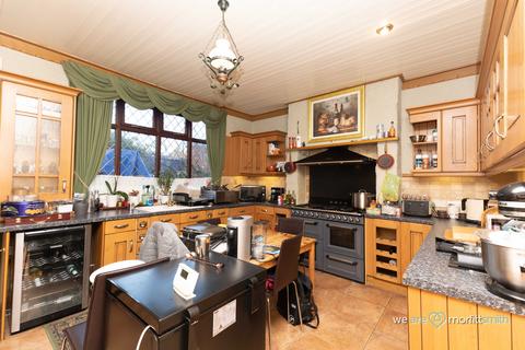 20 Crabtree Lane, Sheffield, S5 7AY