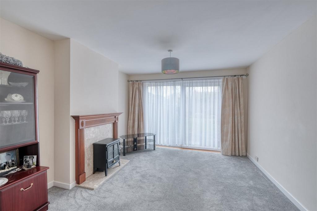 Nuthurst Road, Longbridge... 3 bed semidetached house £250,000