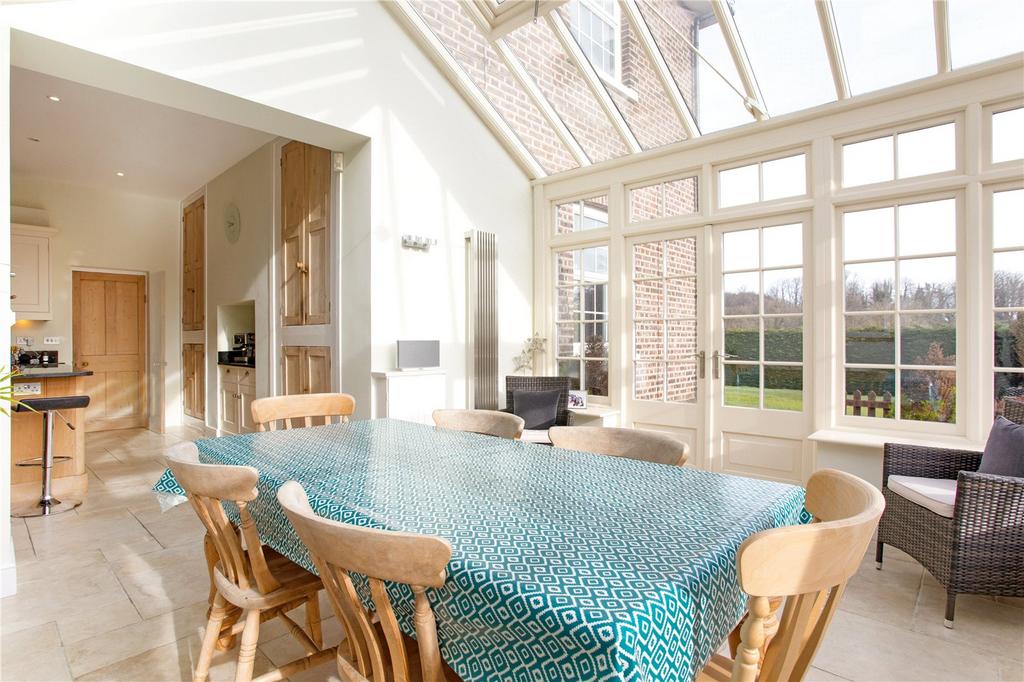 Conservatory/Dining