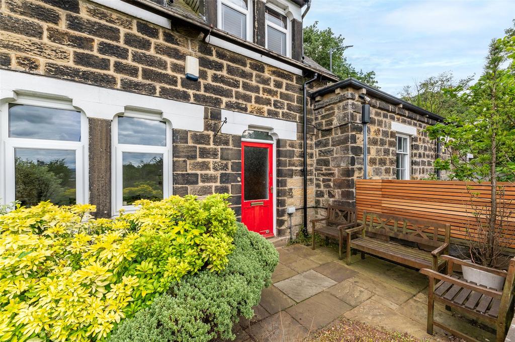 Bar House Row, Pool in Wharfedale... 3 bed end of terrace house for sale £285,000
