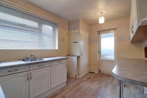 3 bedroom detached bungalow for sale - Templegate Crescent, Leeds LS15 0EY