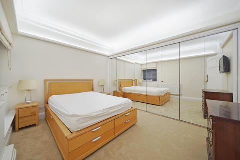 undefined, 32 Grosvenor Street, London, w1k