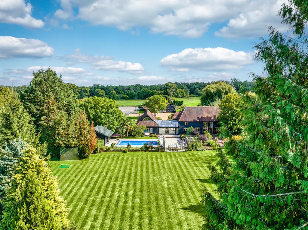 Whitmoor Lane, Sutton Green, Guildford, Surrey, GU4 Farm for sale £