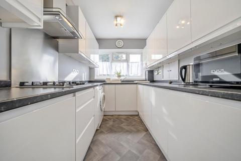 16 The Vale, Hounslow, TW5 9HS