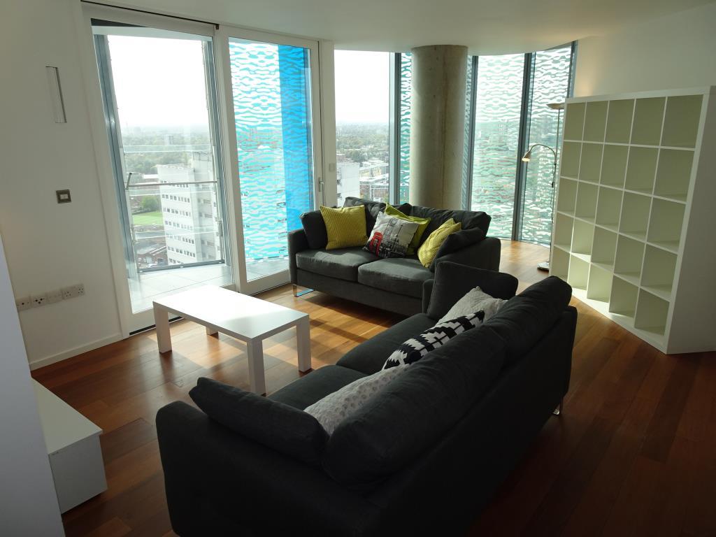 Beetham Tower, 10 Holloway Circus, B1 1BY 3 bed apartment to rent £