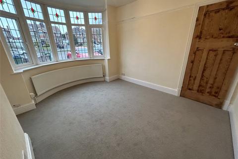 3 bedroom terraced house to rent - Wolverhampton Road, Oldbury, B68