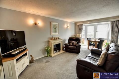 1 bedroom ground floor flat for sale, Langholm Court, East Boldon