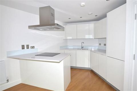 2 bedroom apartment to rent - Landmark House, The Broadway, Loughton, IG10